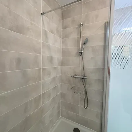 Very Comfortable Air-Conditioned 2 Rooms With Direct Beach Access And A Free Parking Daire