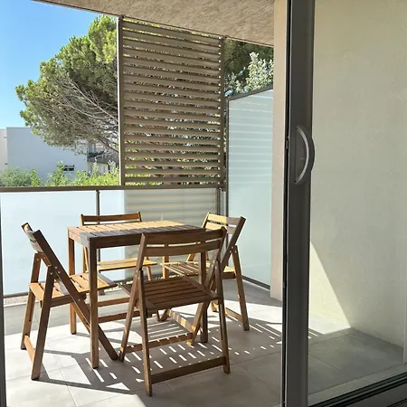 Very Comfortable Air-conditioned 2 With Direct Access And A Free Parking * Vias